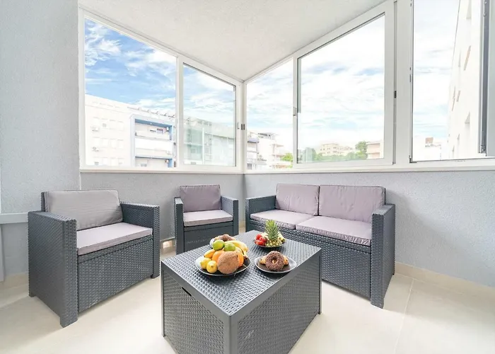 Luxury And Modern On The Main Apartamento
